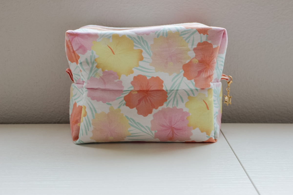 BOXY COSMETIC/TRAVEL POUCH