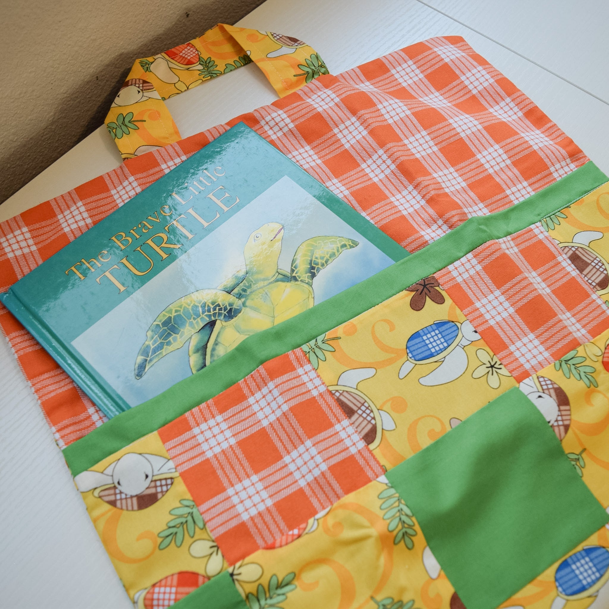 CHILDREN'S BOOK PILLOW COVER