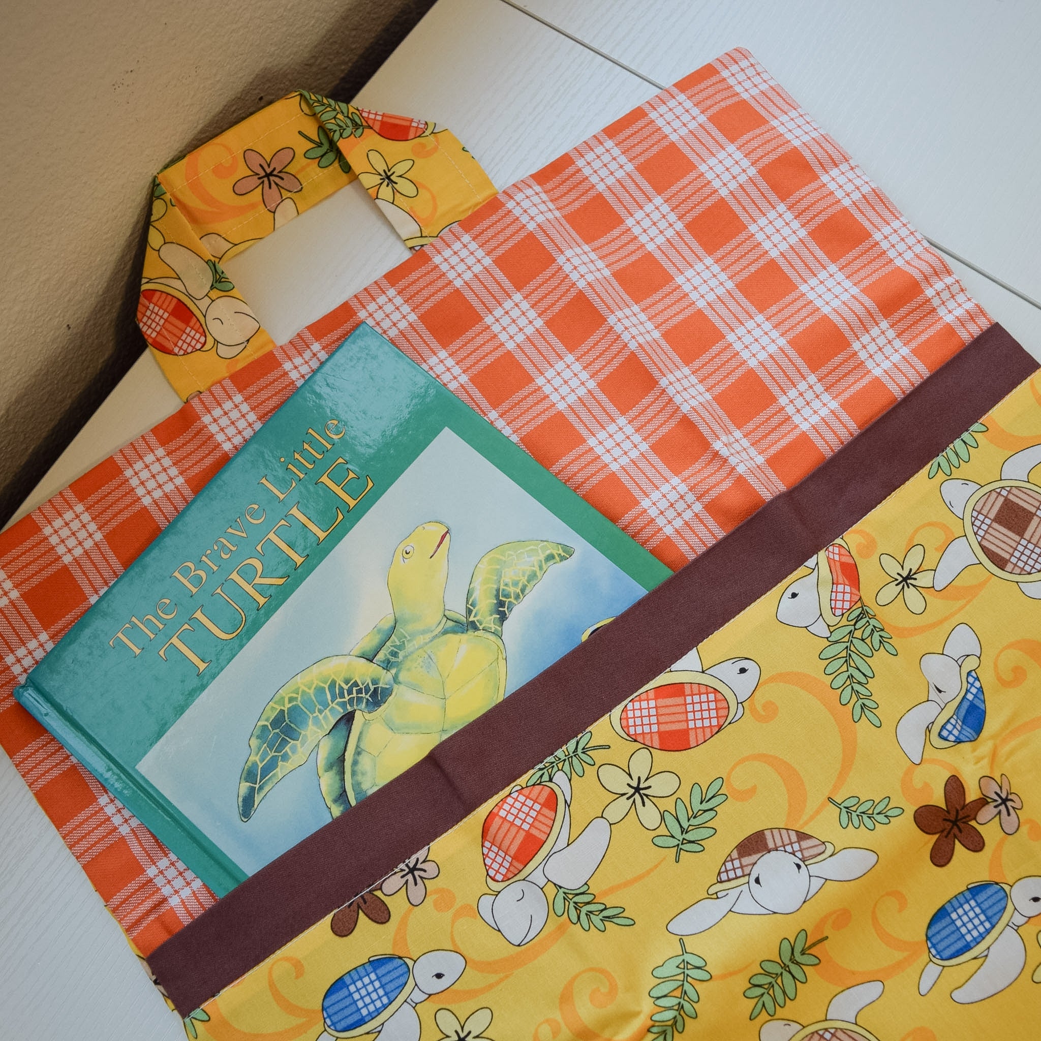 CHILDREN'S BOOK PILLOW COVER