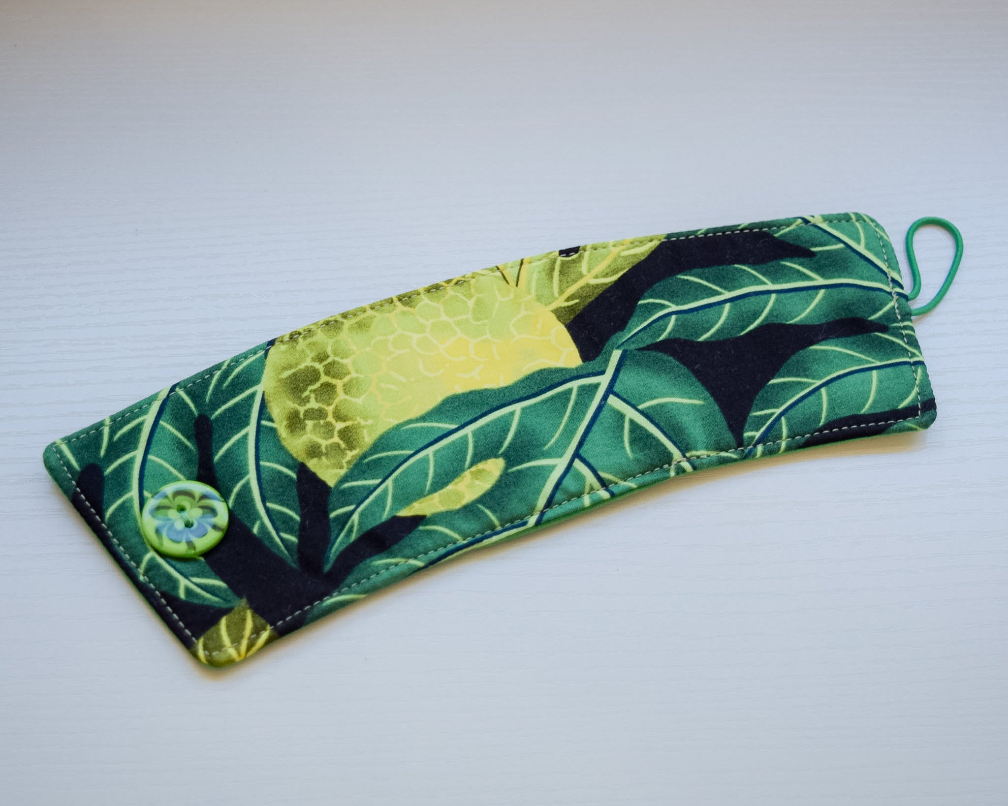 REUSABLE BEVERAGE SLEEVE