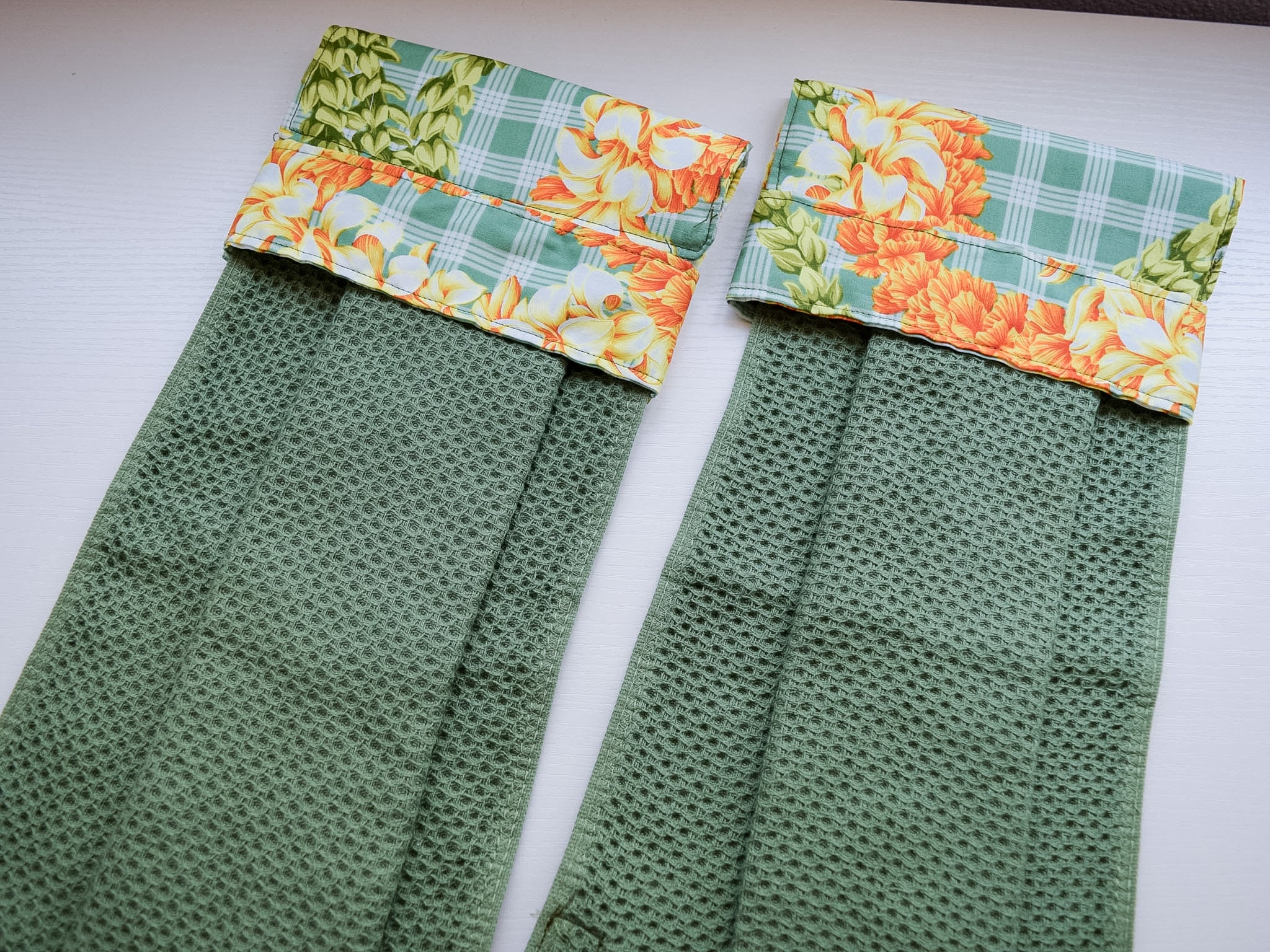 KITCHEN TOWELS